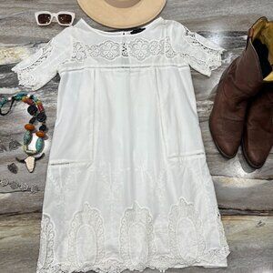 Sanctuary White Cotton Casual dress with eyelet, embroidery, scoop neckline